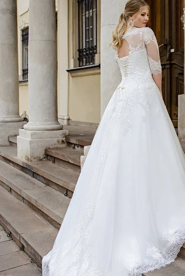 Simple Ball Gown Floor-length Half Sleeve Lace Queen Anne Wedding Dress with Appliques