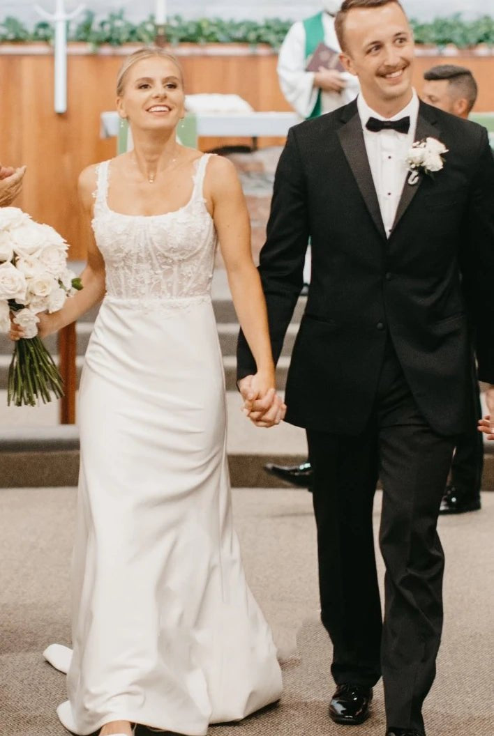 Simple White Sheath Modern Upper Body Applique Sweep Train Wedding Dresses