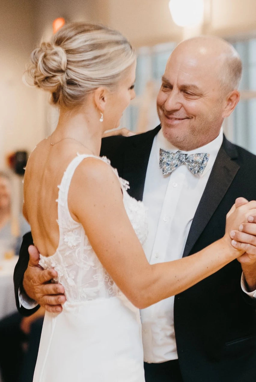 Simple White Sheath Modern Upper Body Applique Sweep Train Wedding Dresses