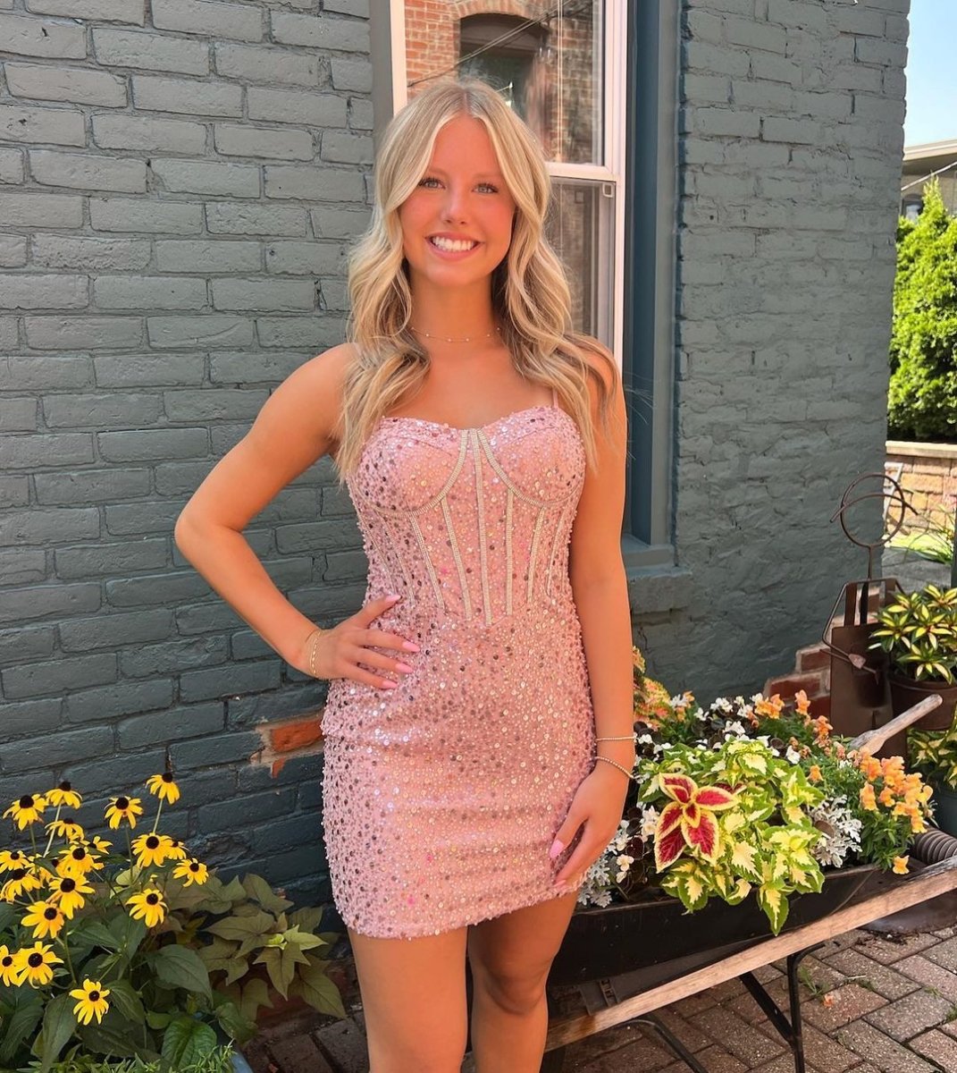 Amara |Sheath Sweetheart Neck Sequins Homecoming Dress