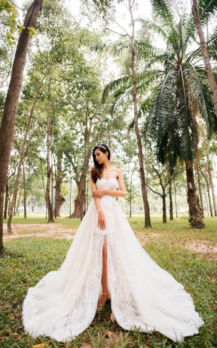 Sweetheart A-Line High Front Split Lace Appliques Formal Wedding Dress