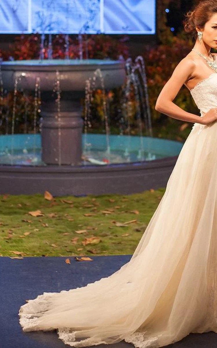 Sweetheart A-Line High Front Split Lace Appliques Formal Wedding Dress