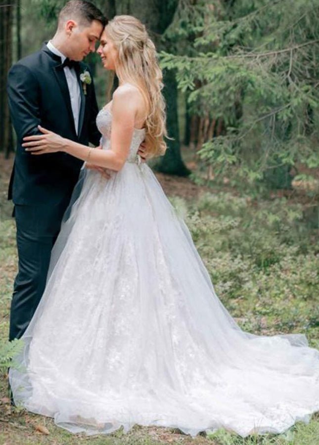 Sweetheart A Line Sleeveless Lace Appliques Tulle Country Bridal Gowns - KissProm