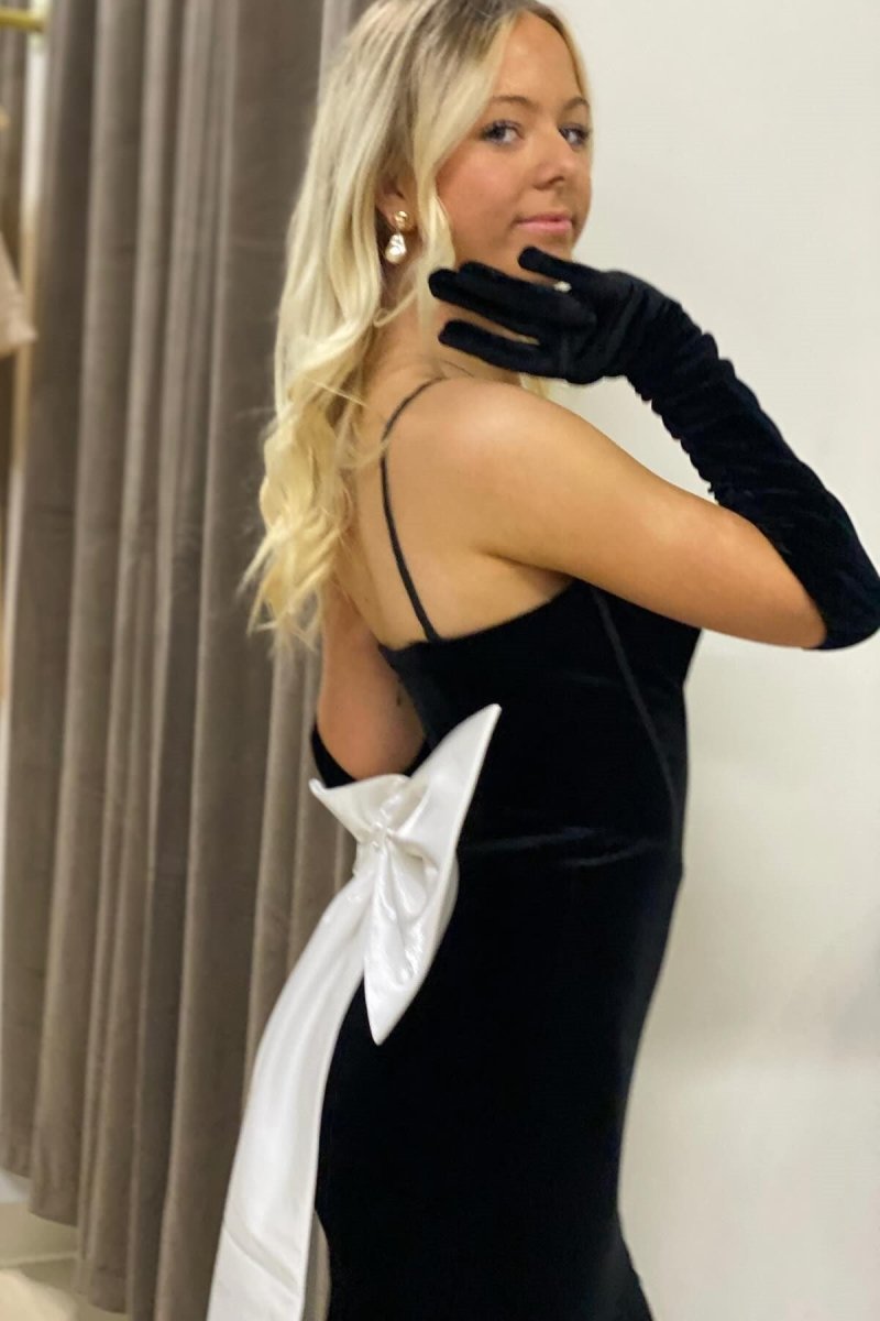 Thyra | Black Spaghetti Straps Bow - Back Velvet Long Dress - KissProm