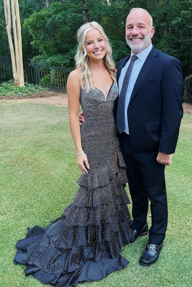 Topaz | Black V Neck Mermaid Long Prom Dress With Beading