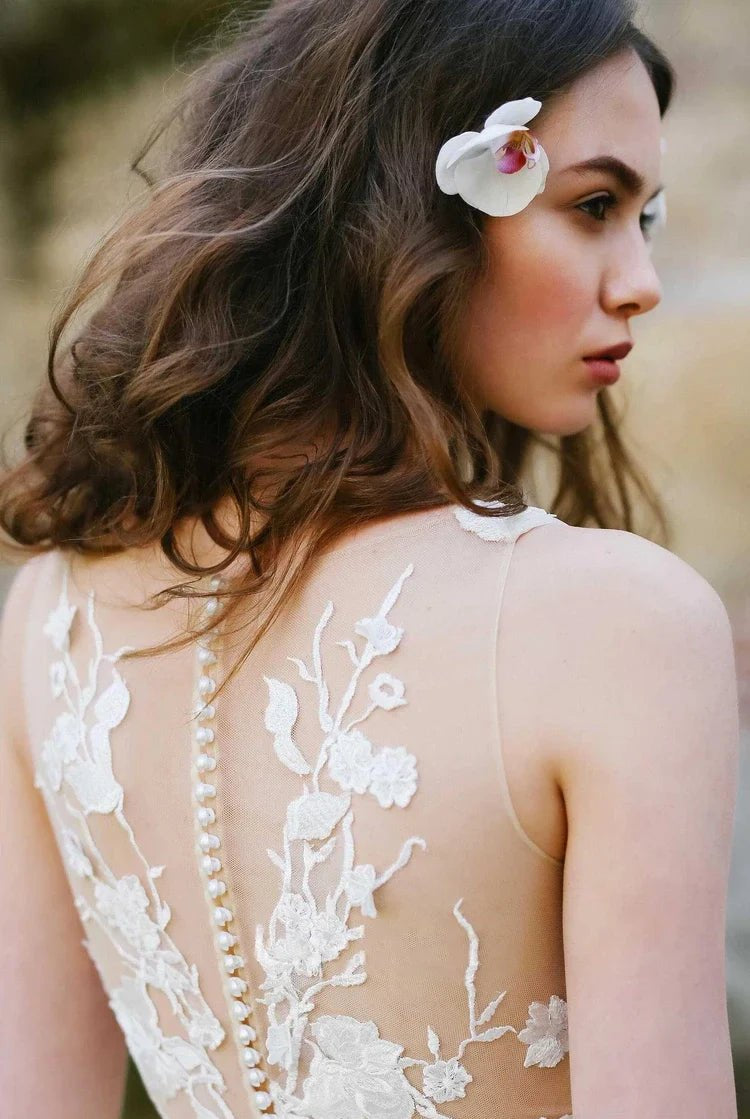 White Tulle A-Line Sleeveless Illusion V-Neck Appliqued Sexy Wedding Dress