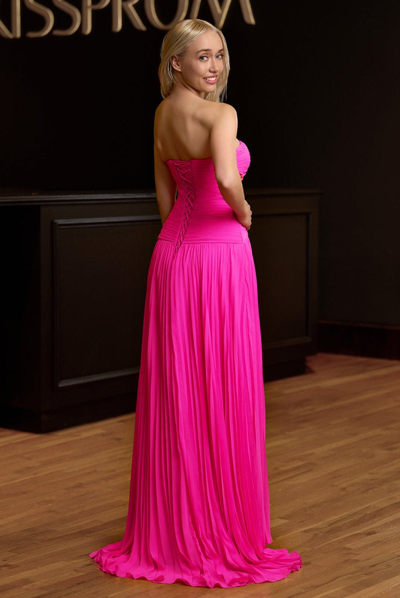 Tyrone | Strapless Keyhole Pleated A-Line Prom Dress