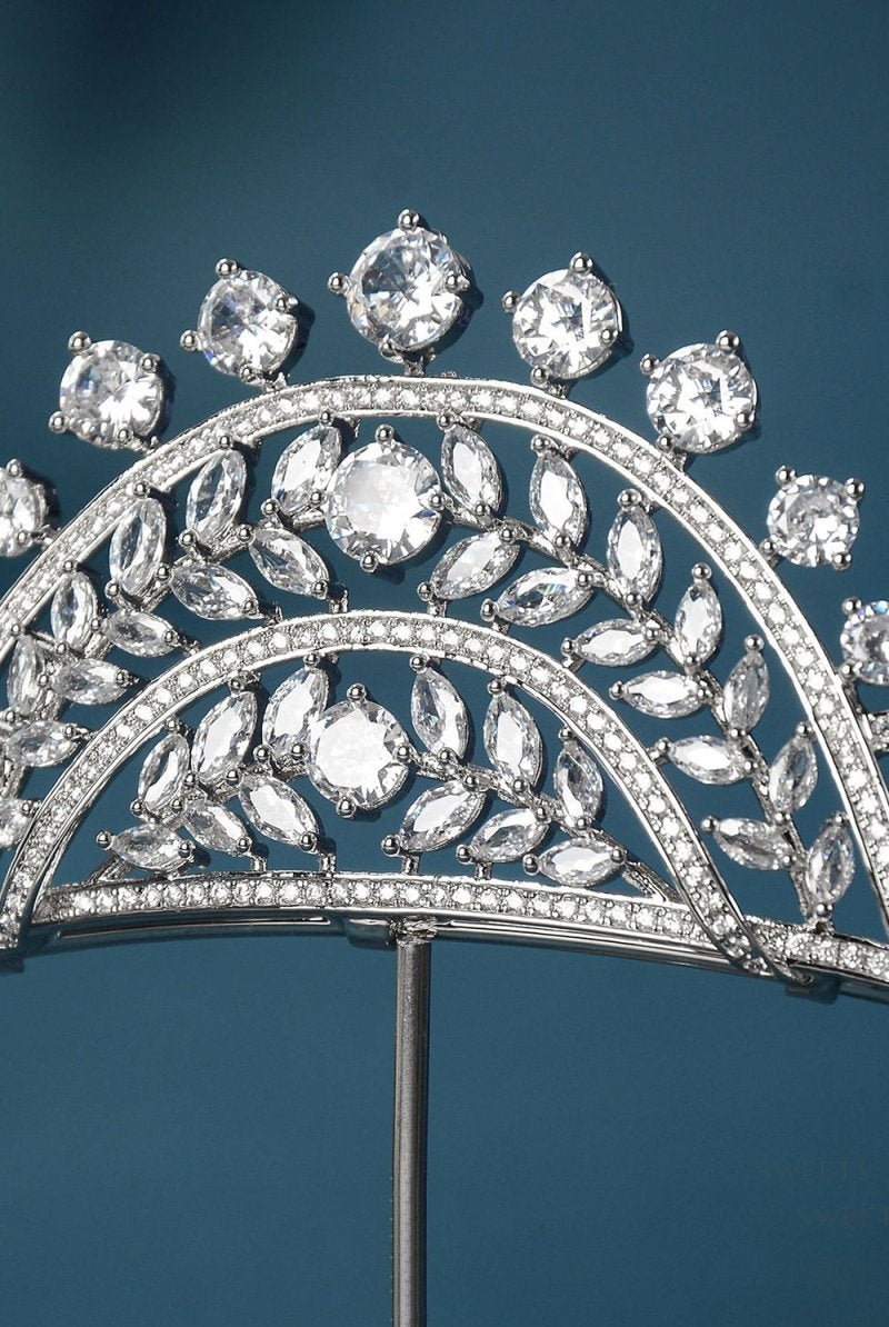 Women's Silver Regal Laurel Crowns - KissProm