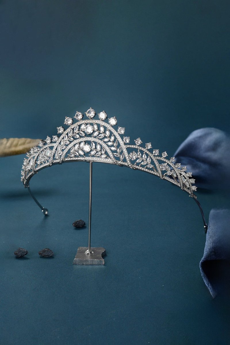 Women's Silver Regal Laurel Crowns - KissProm