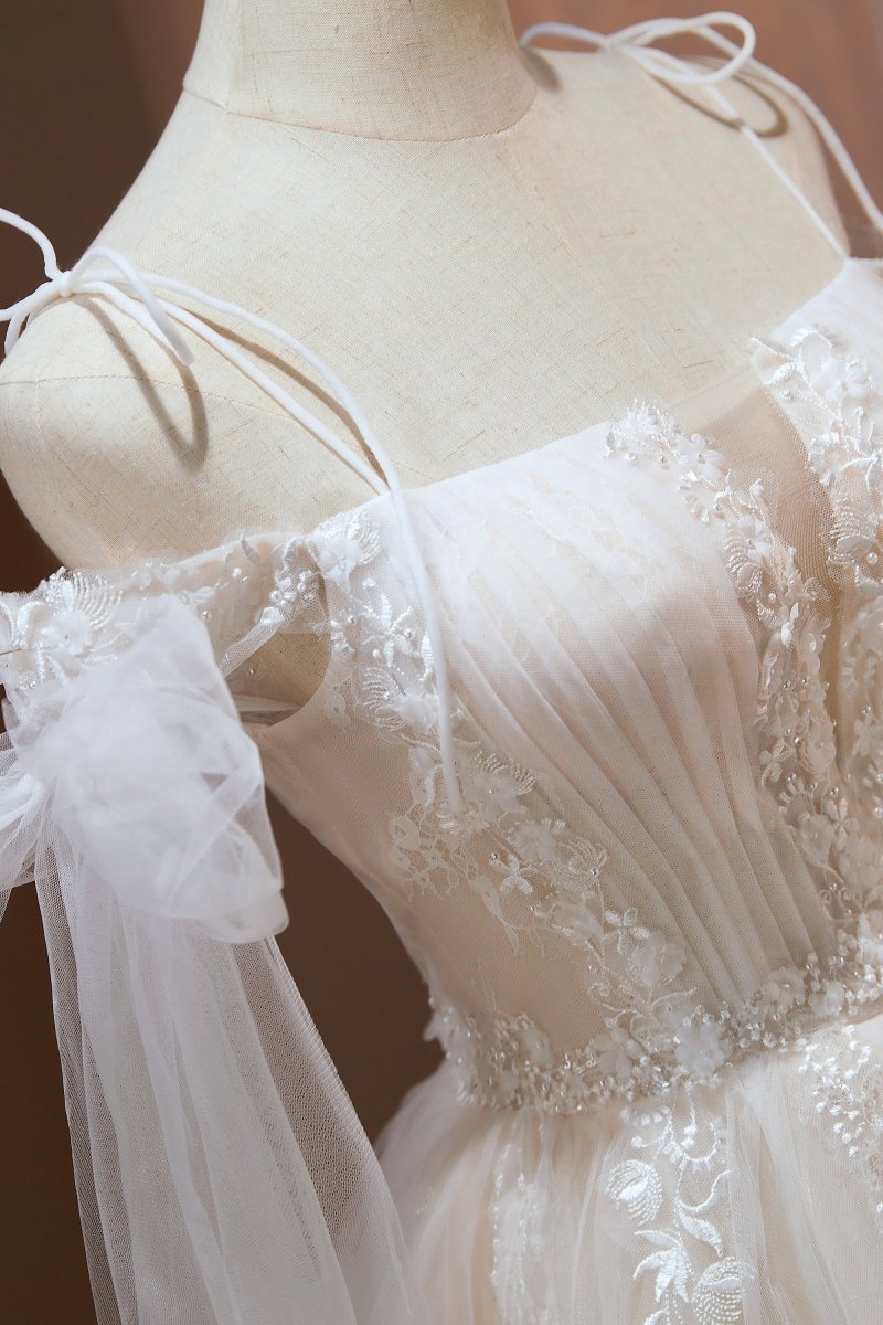 Viveca | Spaghetti Straps A Line Appliques Tulle Short Homecoming Dresses