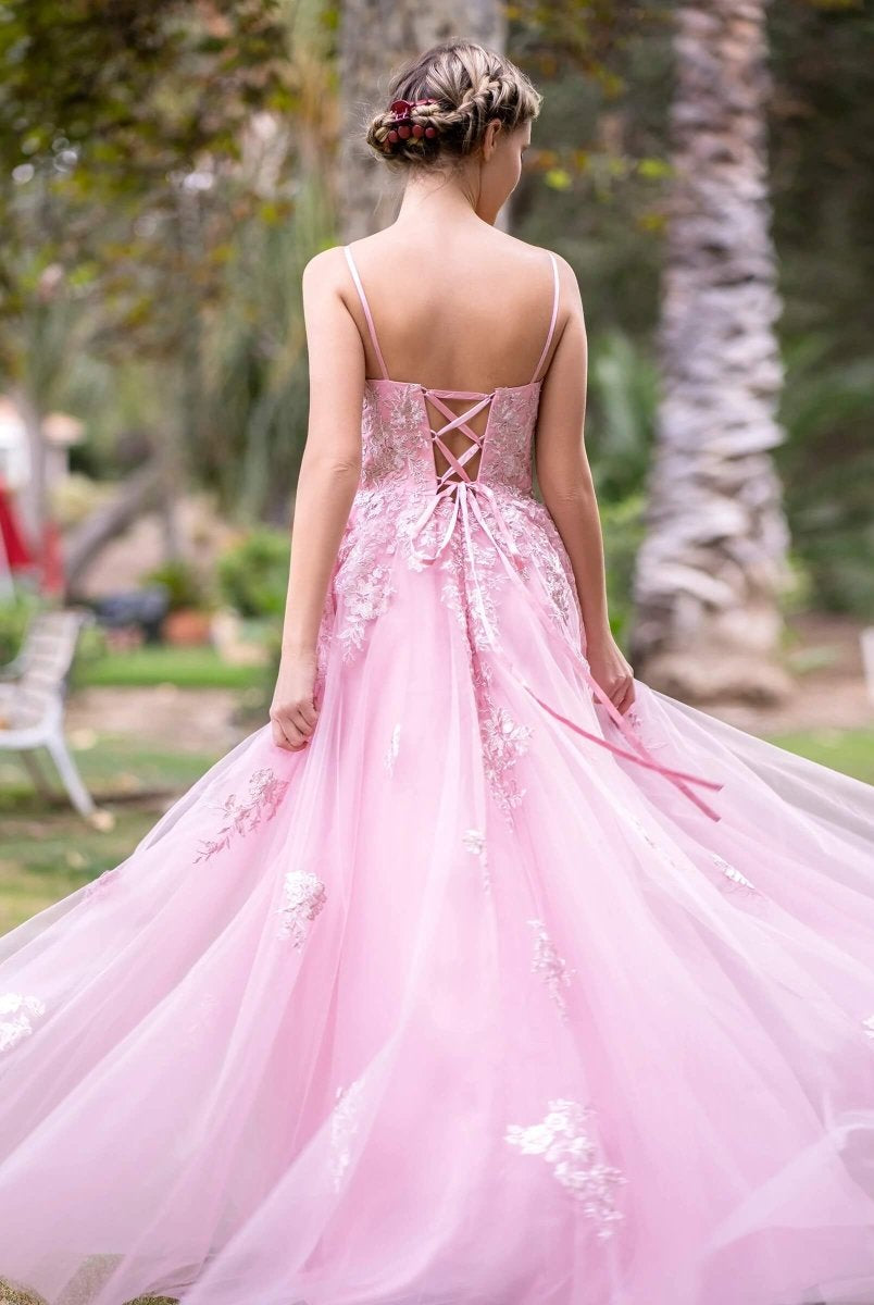 Deep V-Neck Applique Lace Floor Length Tulle Prom Dress