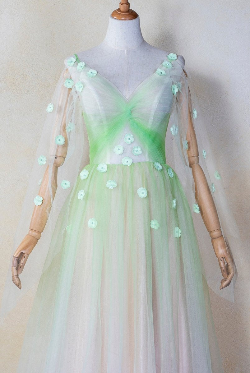 V-neck 3D Applique Floor Length Tulle Prom Dress