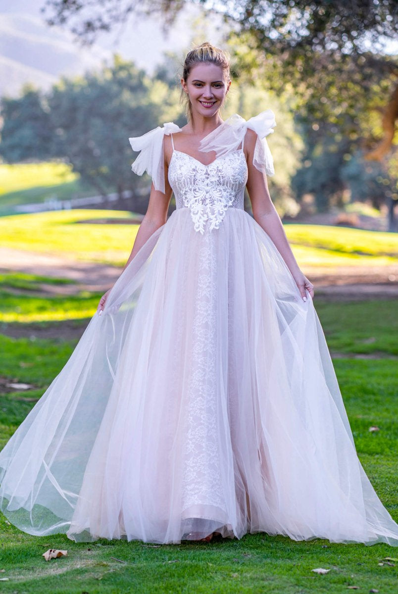 V-neck Lace Bow Straps Floor Length Tulle Prom Dress