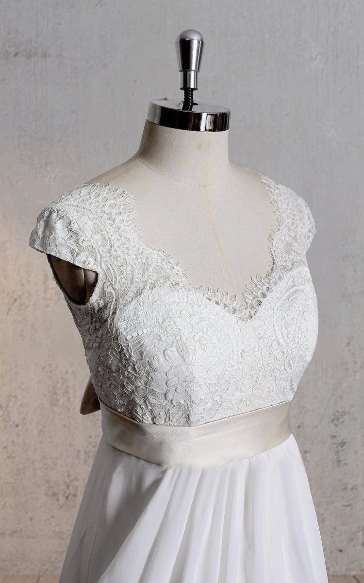 Special Design Lace Cap Sleeve Chiffon Skirt With Champagne Sash