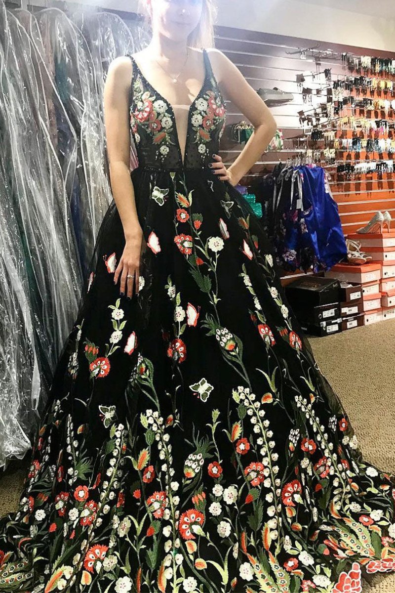 Gorgeous Black Floral Embroidered Prom Dress Gorgeous Black Floral Embroidered Prom Dress