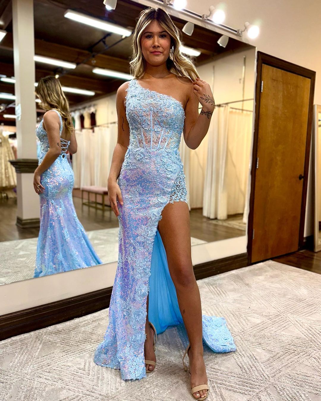 Betty | Cute Mermaid One Shoulder Light Blue Lace Long Prom Dresses with Appliques