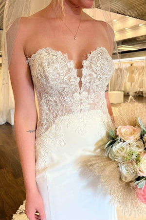 White Lace Strapless Mermaid Long Wedding Dress