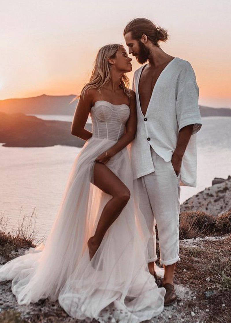 Romantic A-Line Sweetheart Tulle Beach Wedding Dresses with Slit Romantic A-Line Sweetheart Tulle Beach Wedding Dresses with Slit
