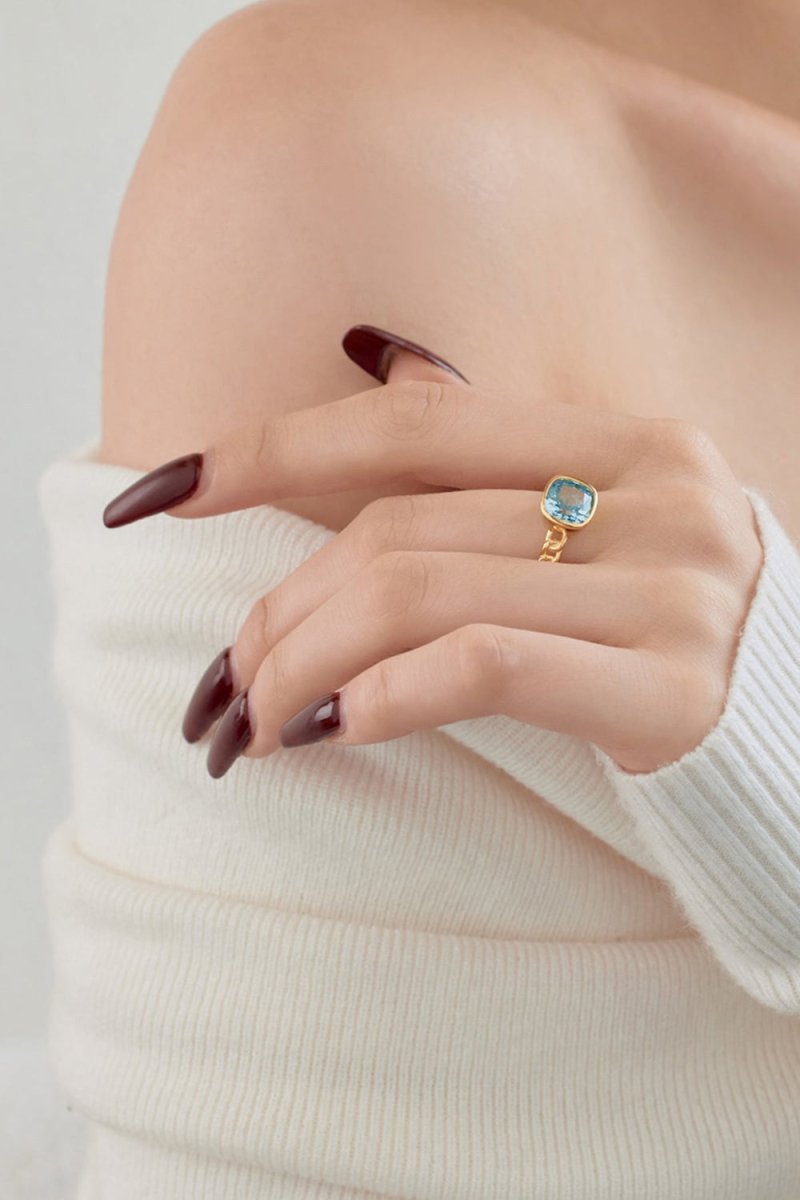 18K Gold Plated Fat Square Bright Zircon Ring