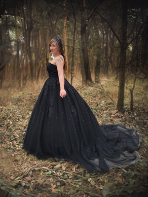 2024 New Black Crystals Appliques Tulle Sweetheart Long Wedding Dresses
