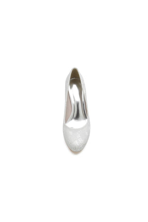 Chic White Lace Pumps with Intricate Floral Pattern - KissProm