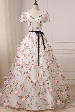 Quinceanera Dress Gorgeous V - neck 3D Floral Lace Ball Gown Long Prom Dresses - KissProm