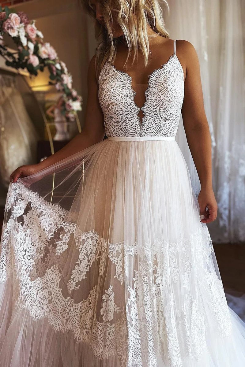 Boho A-Line Tulle Wedding Dress with Lace Appliques for Unforgettable Moments main image 0