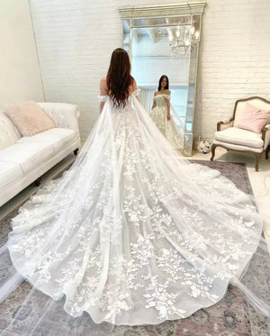 Gorgeous Ball Gown Sweetheart Lace Tulle Wedding Dresses