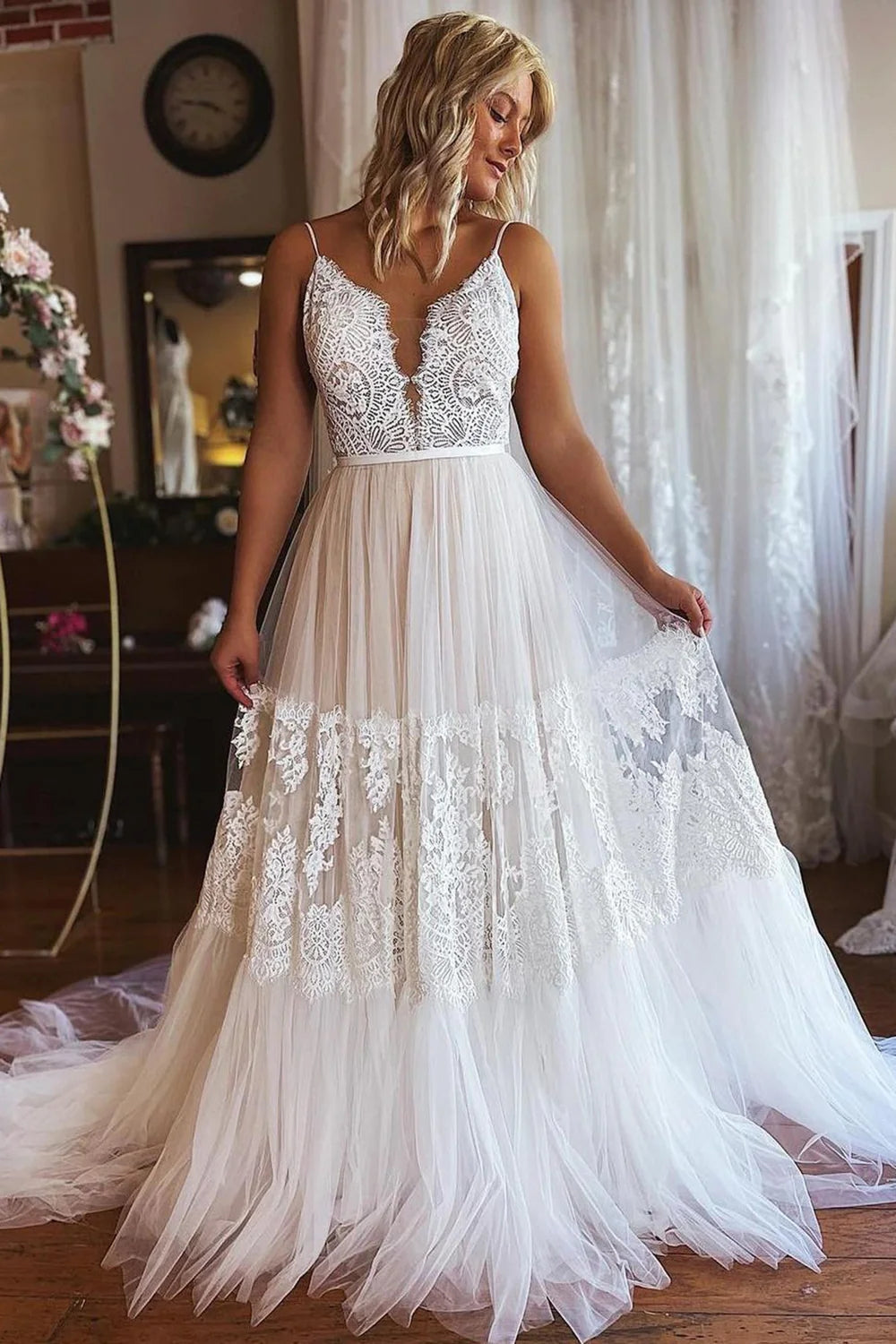 Ivory Boho A-Line Long Tulle Wedding Dress with Lace