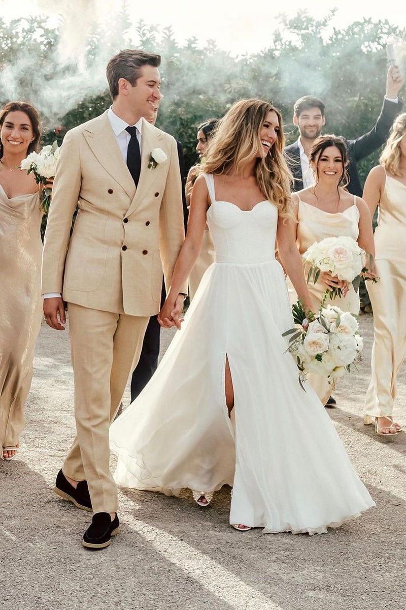 Stunning A-Line Sweetheart White Chiffon Beach Wedding Dresses