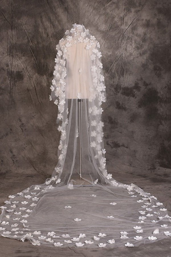 Cute Lace Flower Appliques One Tier Cut Edge Wedding Veil - KissProm