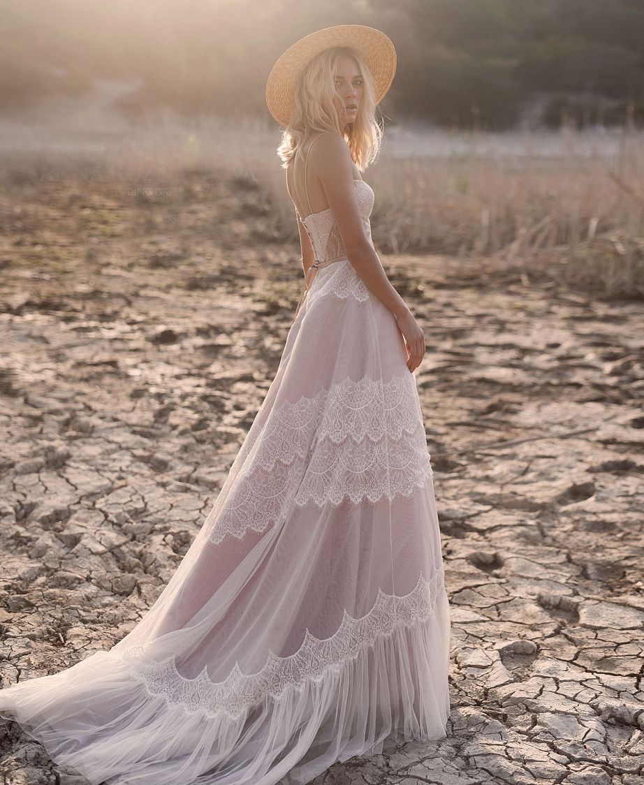 A Line Lace Spaghetti Straps Sleeveless Boho Wedding Dress A Line Lace Spaghetti Straps Sleeveless Boho Wedding Dress