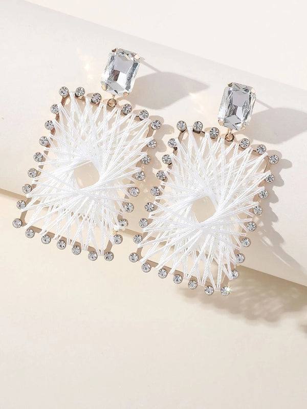 White Braided Raffia Square Earrings - KissProm