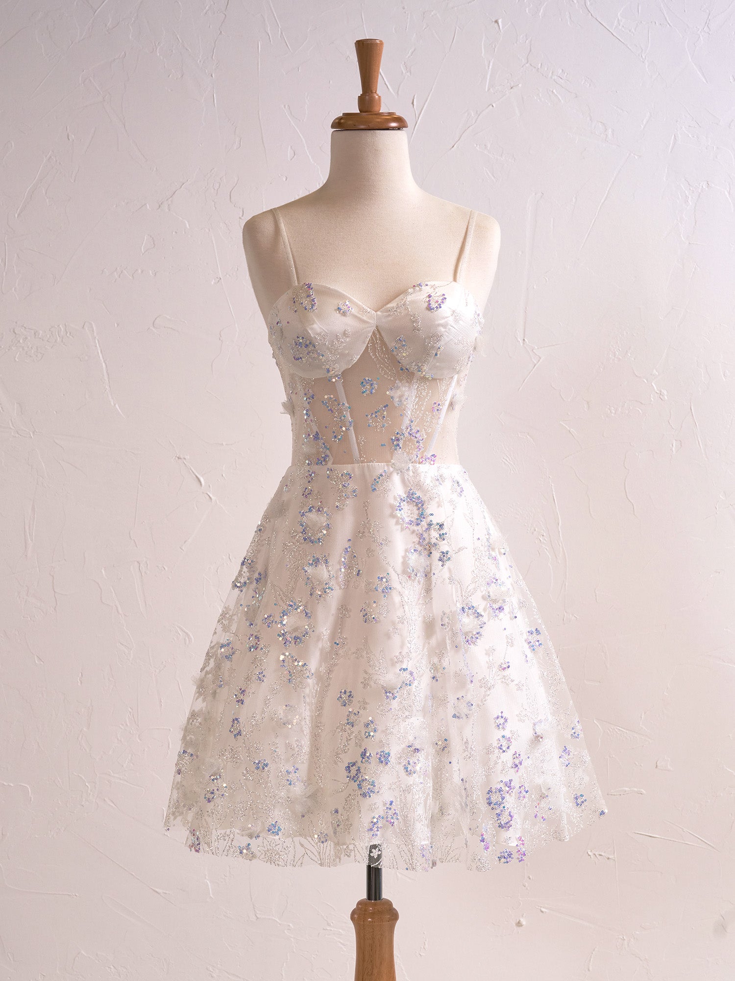 Elowyn | Lavender Floral Strapless Sweetheart Short Cocktail Dress