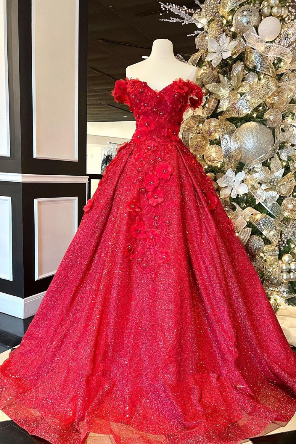 Chic Ball Gown V Neck Beads Appliques Red Off-the-Shoulder Long Quinceanera Dresses