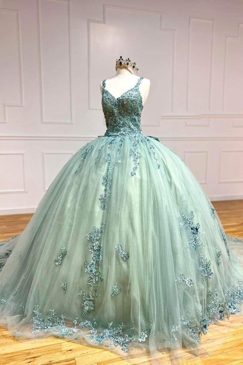 Quinceanera Dress Ball Gown Straps Sweetheart Quinceanera Dresses With Applique