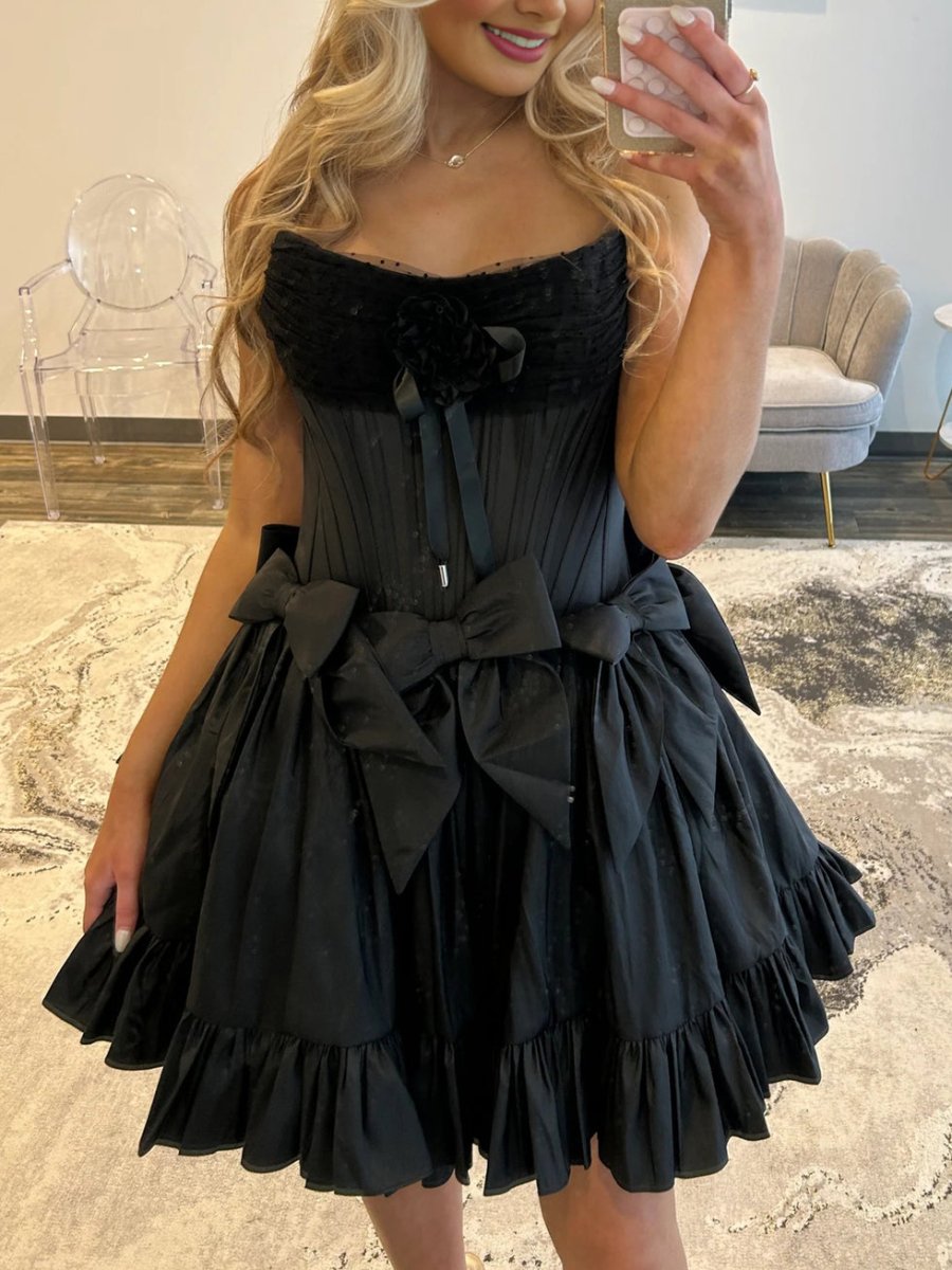 Vaila | Black - Strapless Satin Ruffles A-Line Homecoming Dress With Bow