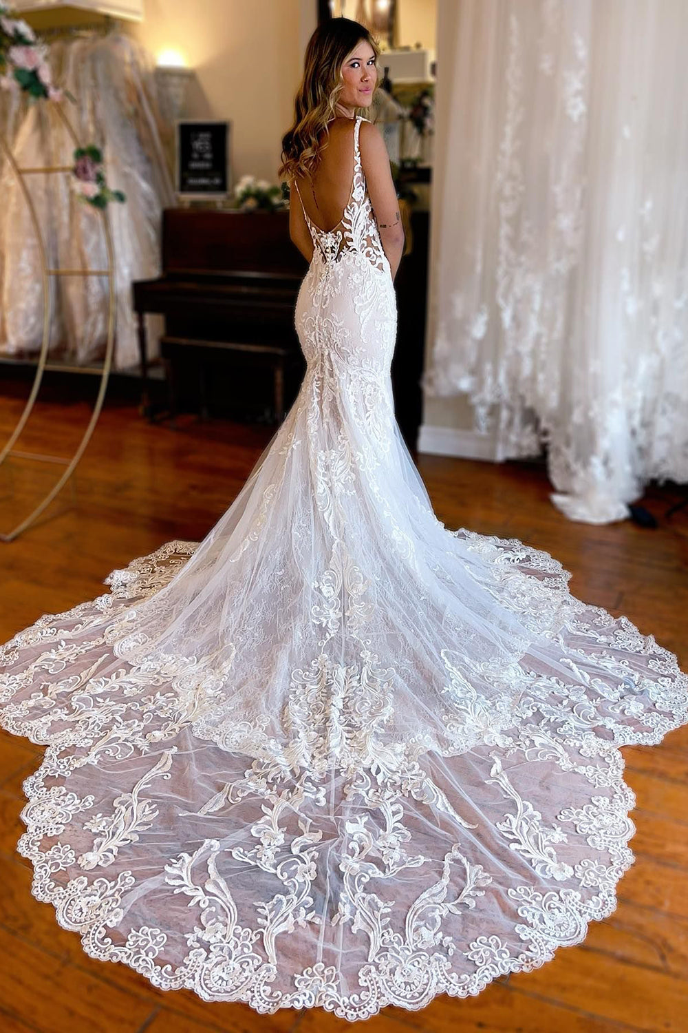 Aliza | Ivory Mermaid Spaghetti Straps Backless Long Lace Wedding Dress