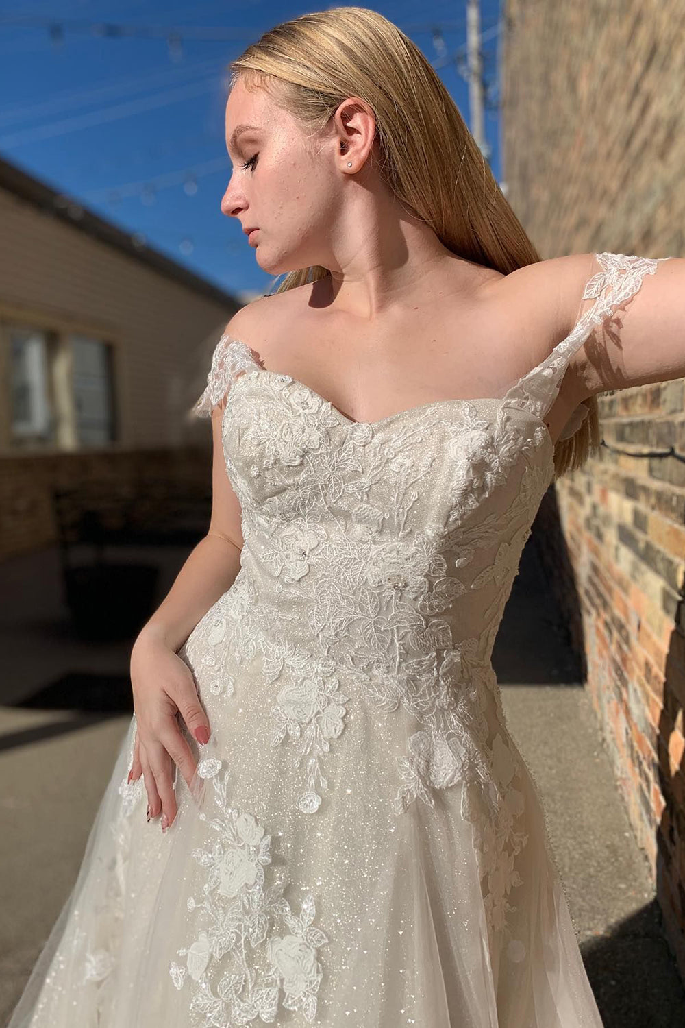 Kassidy | Glitter A-Line Off The Shouder White Long Wedding Dress with Appliques