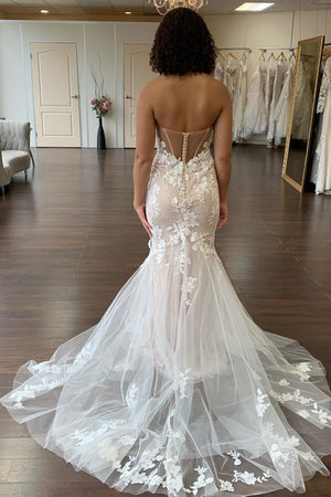 Ensley | Ivory Mermaid Sweetheart Long Wedding Dress with Lace