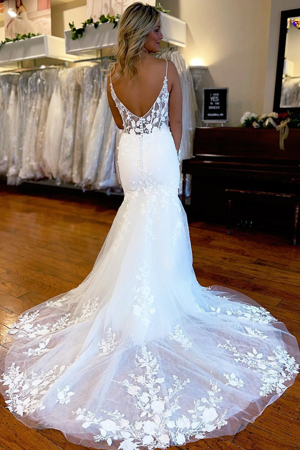 Devonsol | Ivory Spaghetti Straps High Slit Mermaid Wedding Dress with Appliques