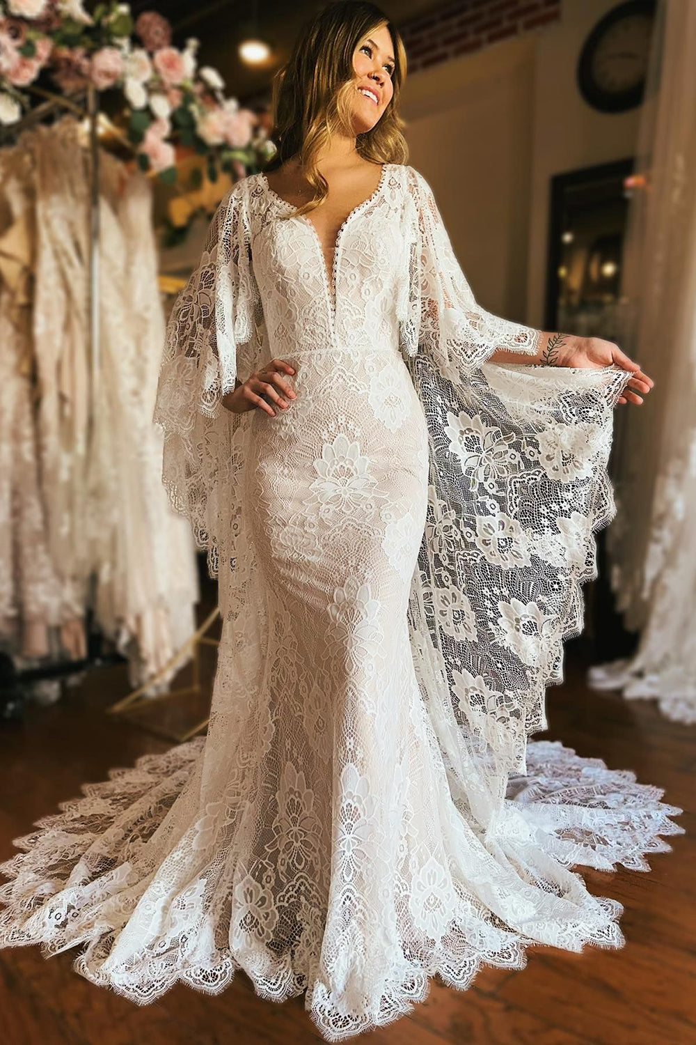 Anais | Ivory Long Sleeve Cape Lace Mermaid Wedding Dress with Appliques