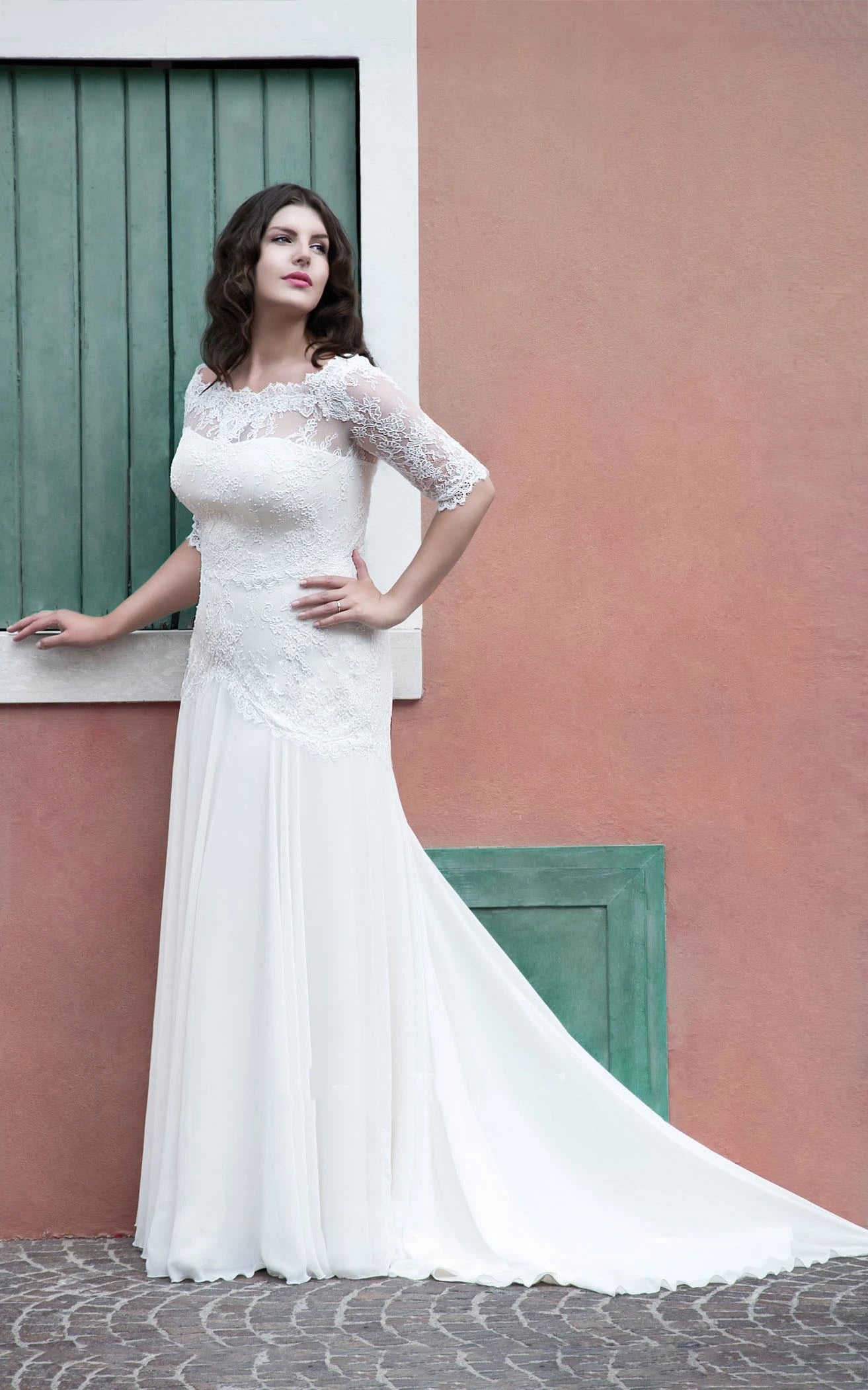 Simple Lace Appliques A-Line Half Sleeve Chiffon Wedding Bridal Gown