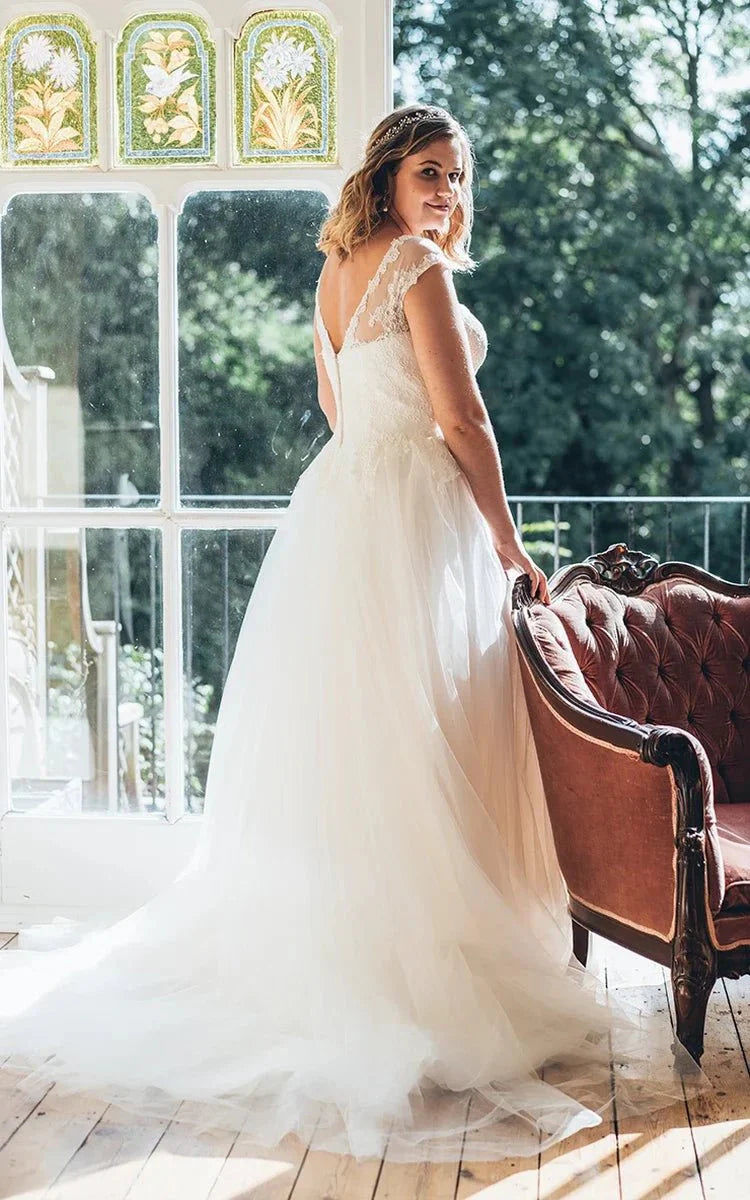 A-Line Scoop Neck Short Sleeve Tulle Low-V Back Waist Jewellery Weddin