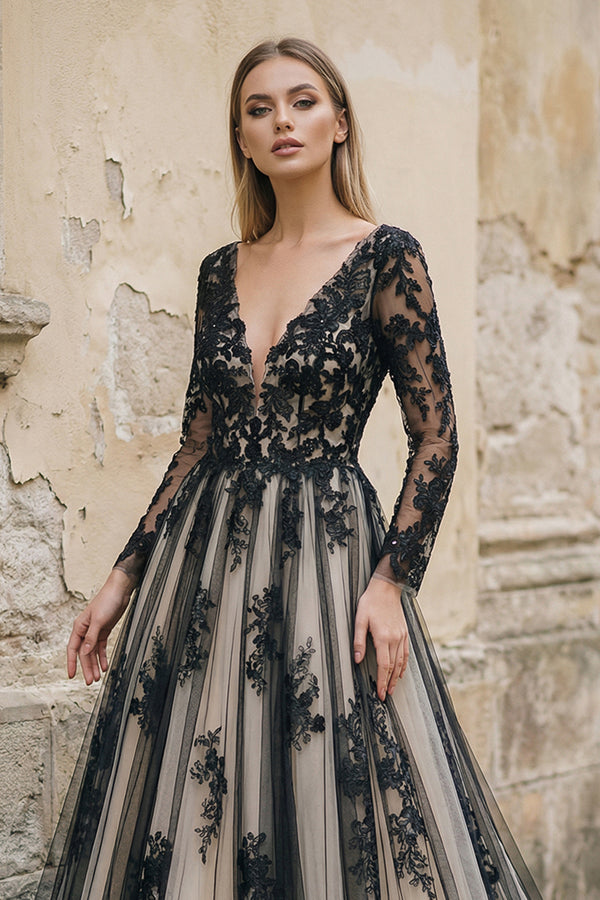 Non-Traditional Gothic Black and White Boho Lace Wedding Dress Flowy Forest Sleeved Backless Bridal Gown with Court Train
