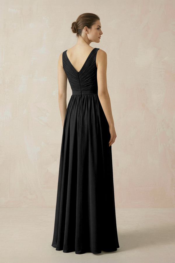 A-Line V-Neck Pleated Chiffon Bridesmaid Dress in Black - KissProm BRIDESMAID DRESSES