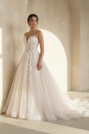 Ball Gown Sweetheart Tulle Wedding Dresses with Appliques