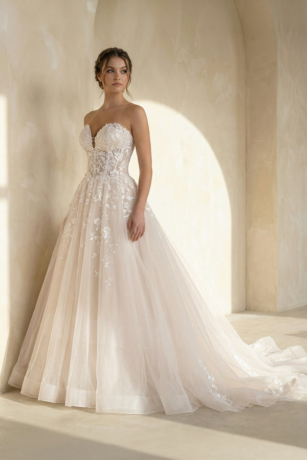 Ball Gown Sweetheart Tulle Wedding Dresses with Appliques