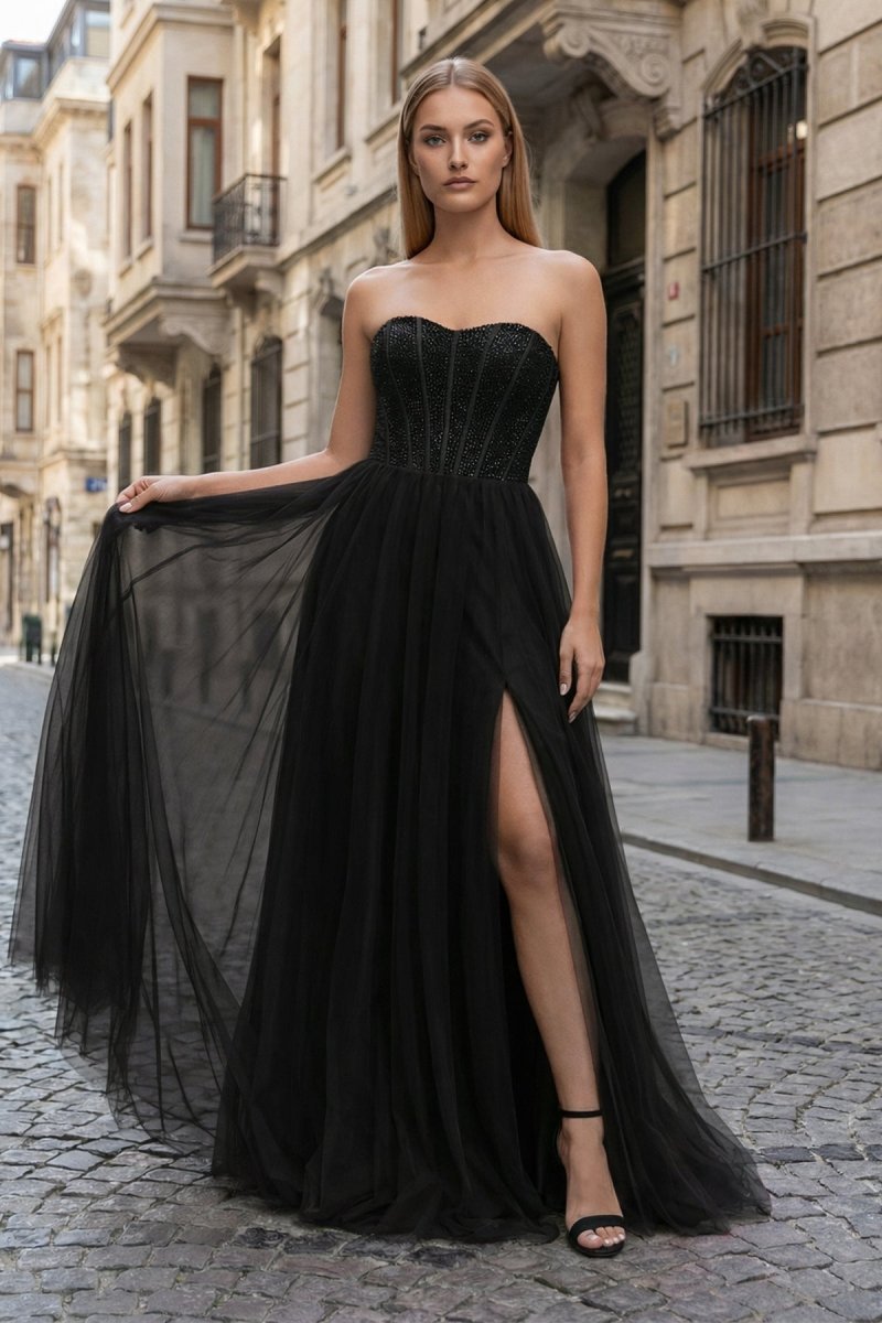 KissProm A-Line Sweetheart Beads Empire-Waist Sleeveless Prom Dress With Slit, Black / 00