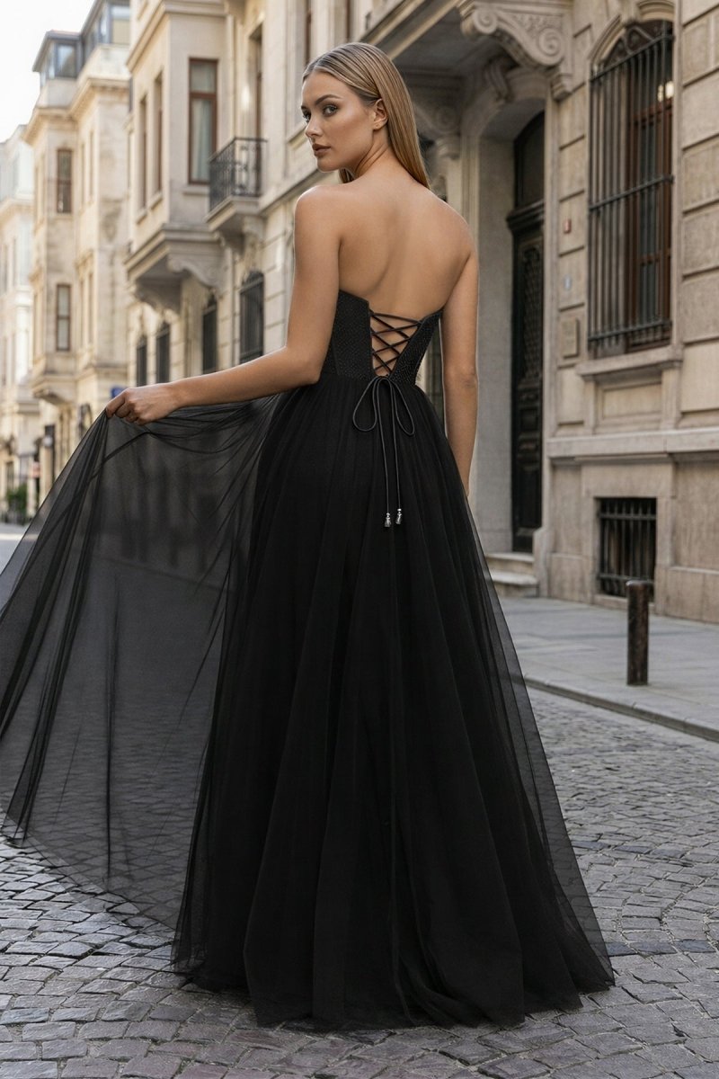 KissProm A-Line Sweetheart Beads Empire-Waist Sleeveless Prom Dress With Slit, Black / 00